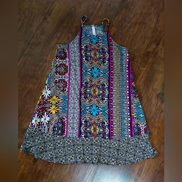 Xhilaration Vibrant Patterned Camisole - Picture 8 of 8